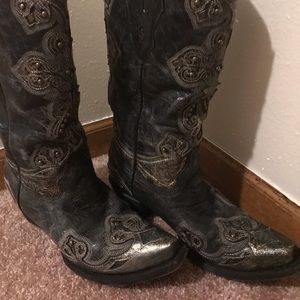 Corral boots